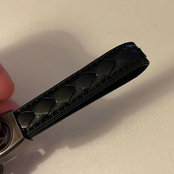 Honda Logo Key Fob Keychain in Black Leather NWT - Picture 4 of 5